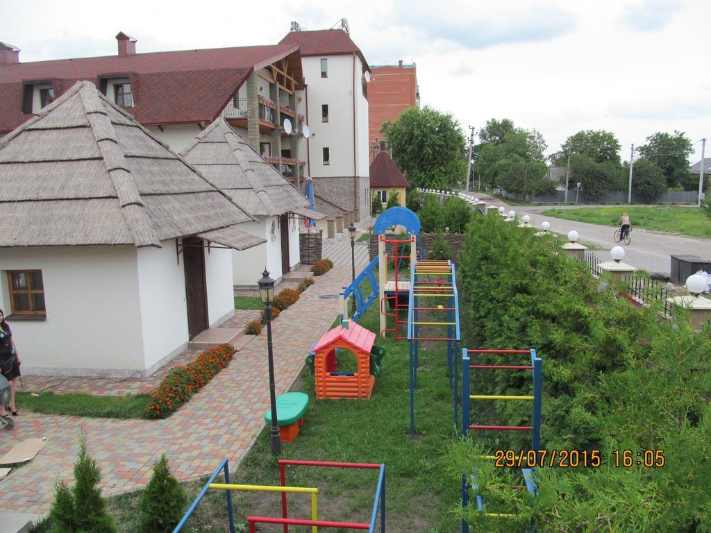 Stara Vezha Hotel Boryspil Exterior photo
