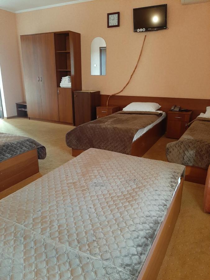Stara Vezha Hotel Boryspil Exterior photo